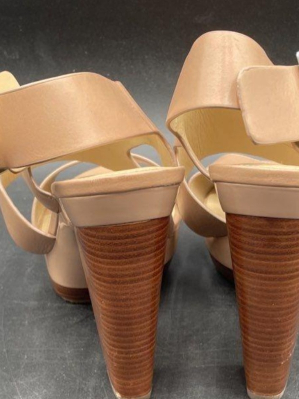 Michael Kors Carla Taupe Platform Sandals Size 8.5 Used Exc - Picture 5 of 7